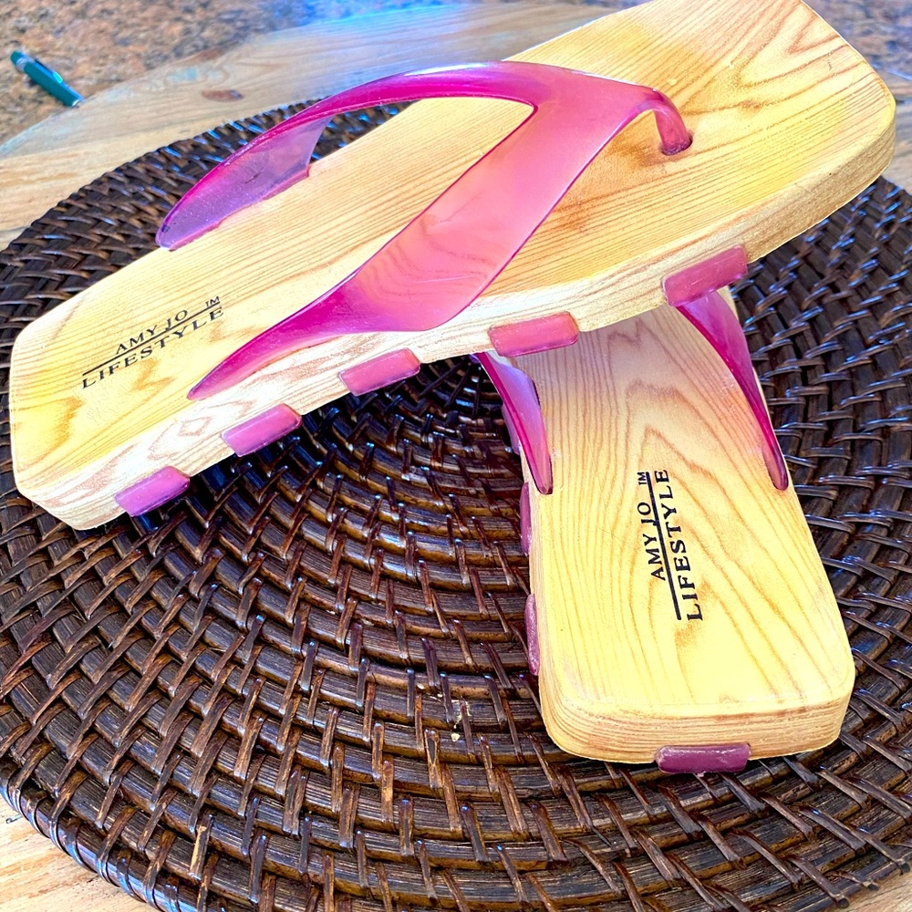Amy Jo Lifestyle pink thong sandals